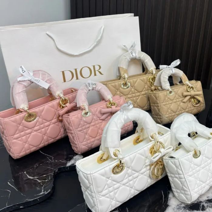 ★洗練デザイン【 DIOR 】LADY D-JOY スモールバッグ