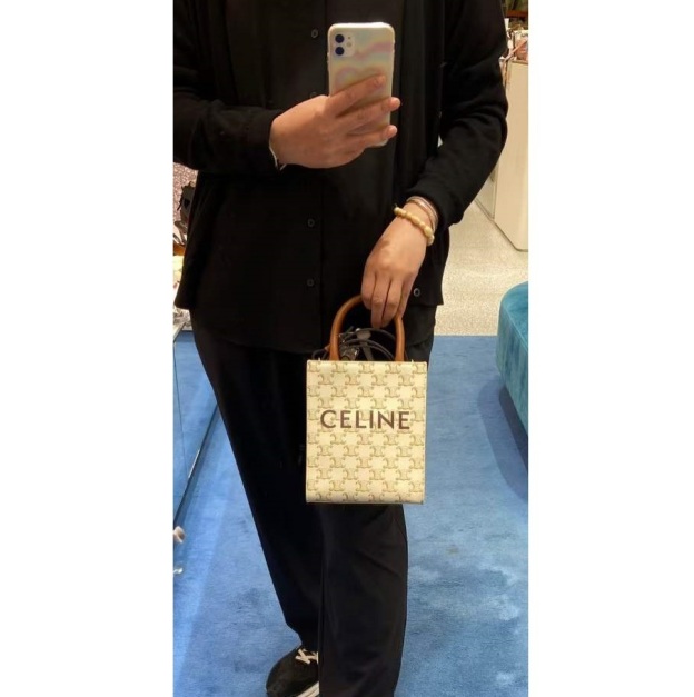 CELINE ミニ バーティカル カバ CELINEプリント