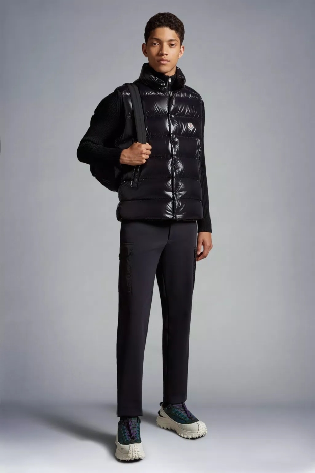 MONTCLAモンクレール メンズ ダウンベスト ダウンジャケットTibbベスト