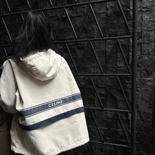 CELINE[青春の息吹]スポーツスタイルのジャケット