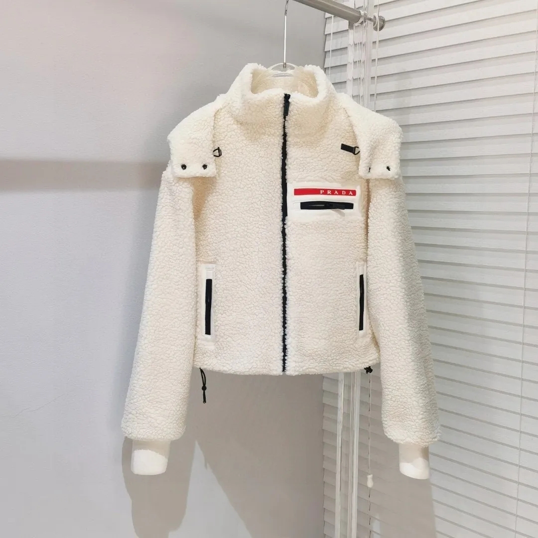 PRADA 高品質ラムウールのダウンジャケット セーター