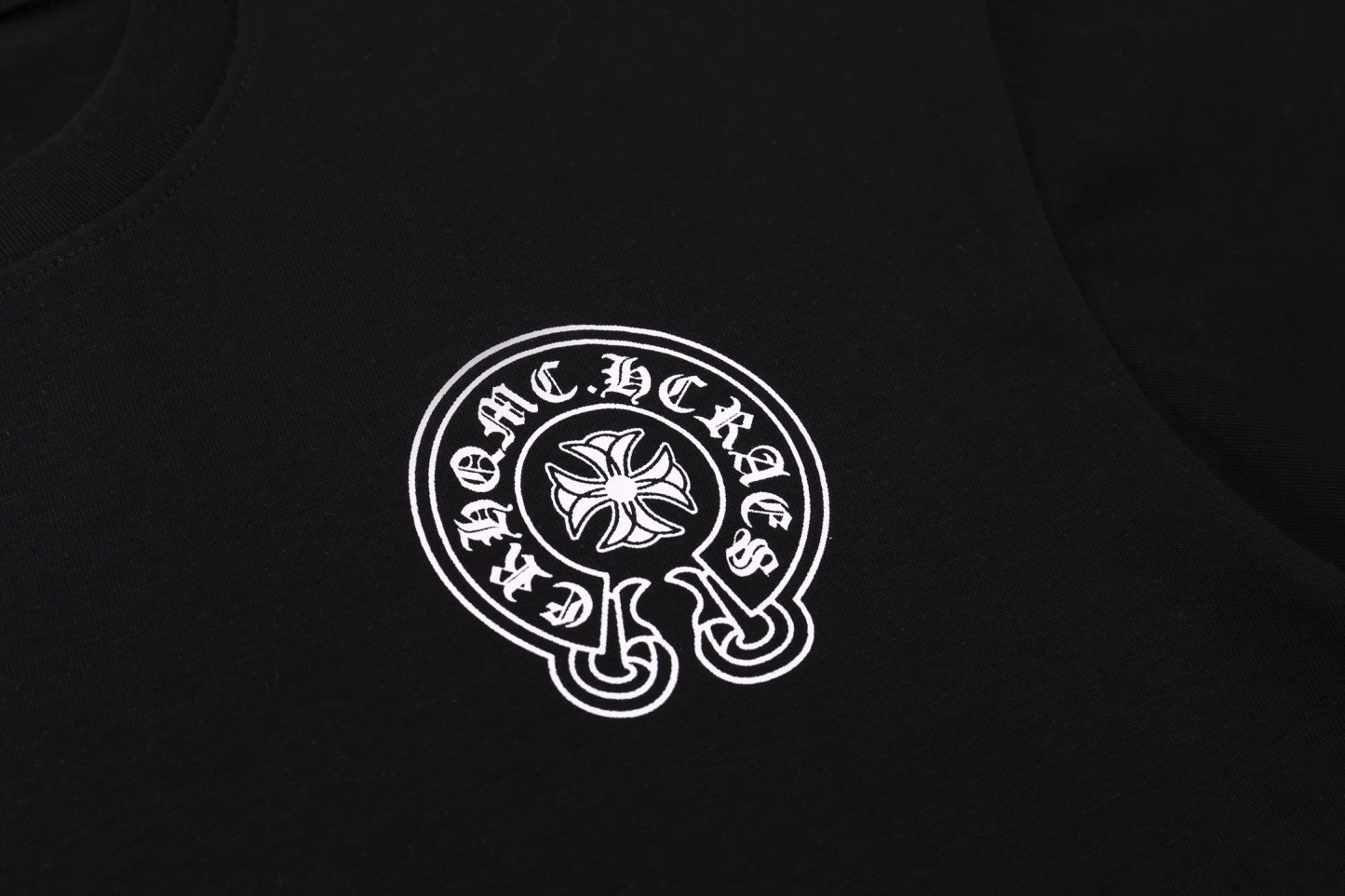 Chrome Hearts Tシャツ黒&白 H0156