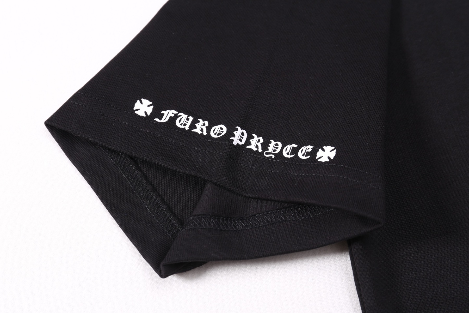 Chrome Hearts Tシャツ 黒&白 H0161