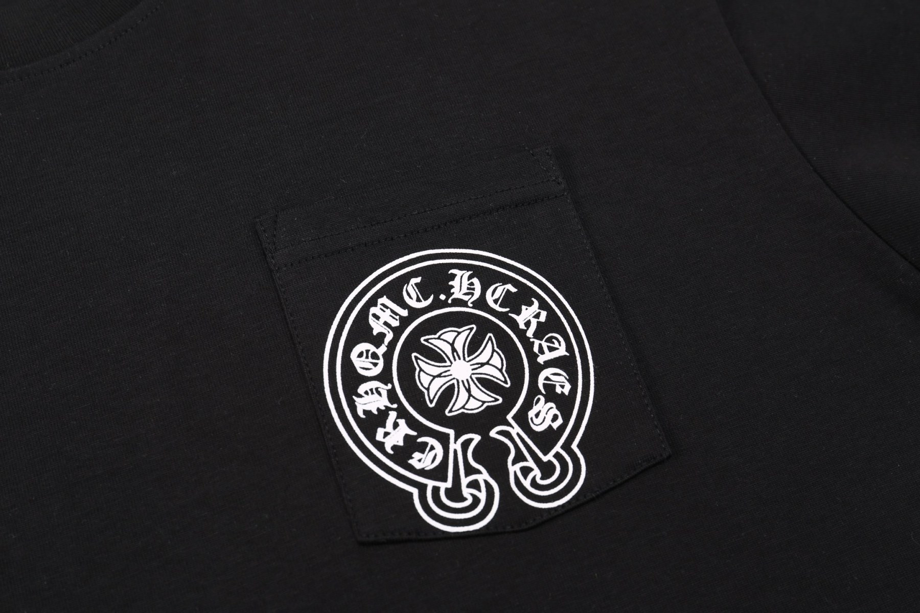 Chrome Hearts Tシャツ 黒&白 H0161