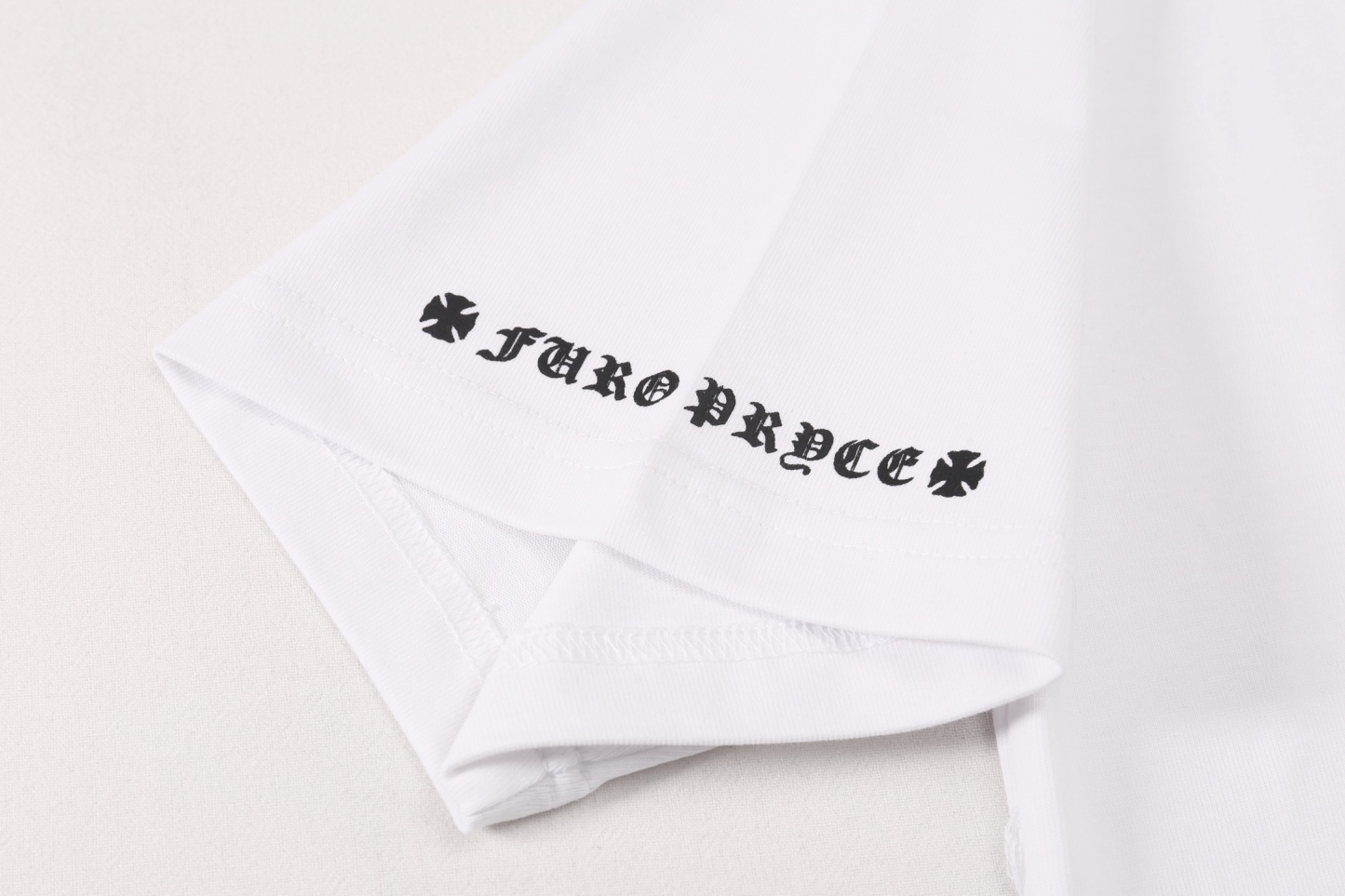 Chrome Hearts Tシャツ 黒&白 H0161