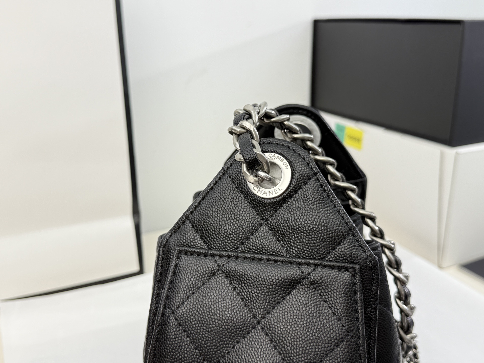 CHANEL（シャネル） × ショルダーバッグ・ポシェット（レディース）