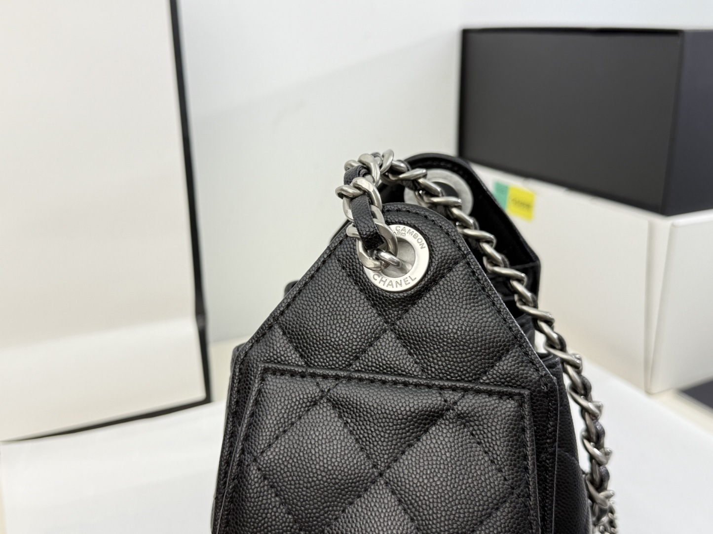 CHANEL（シャネル） × ショルダーバッグ・ポシェット（レディース）