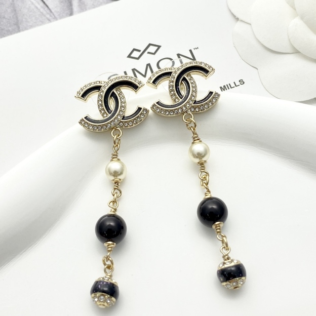 CHANEL ブラック&ゴールド ドリップエナメル フリンジピアス