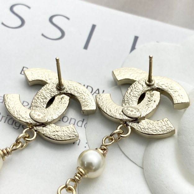 CHANEL ブラック&ゴールド ドリップエナメル フリンジピアス