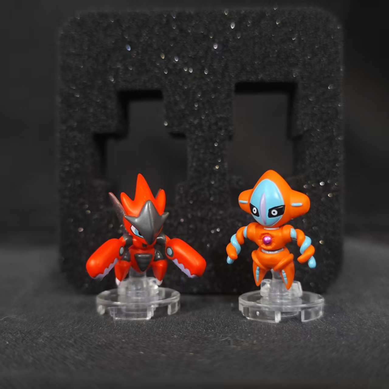 Soulink ：Pokémon accessories mythical beast doll series --mega Scizor+Deoxys  Spot goods