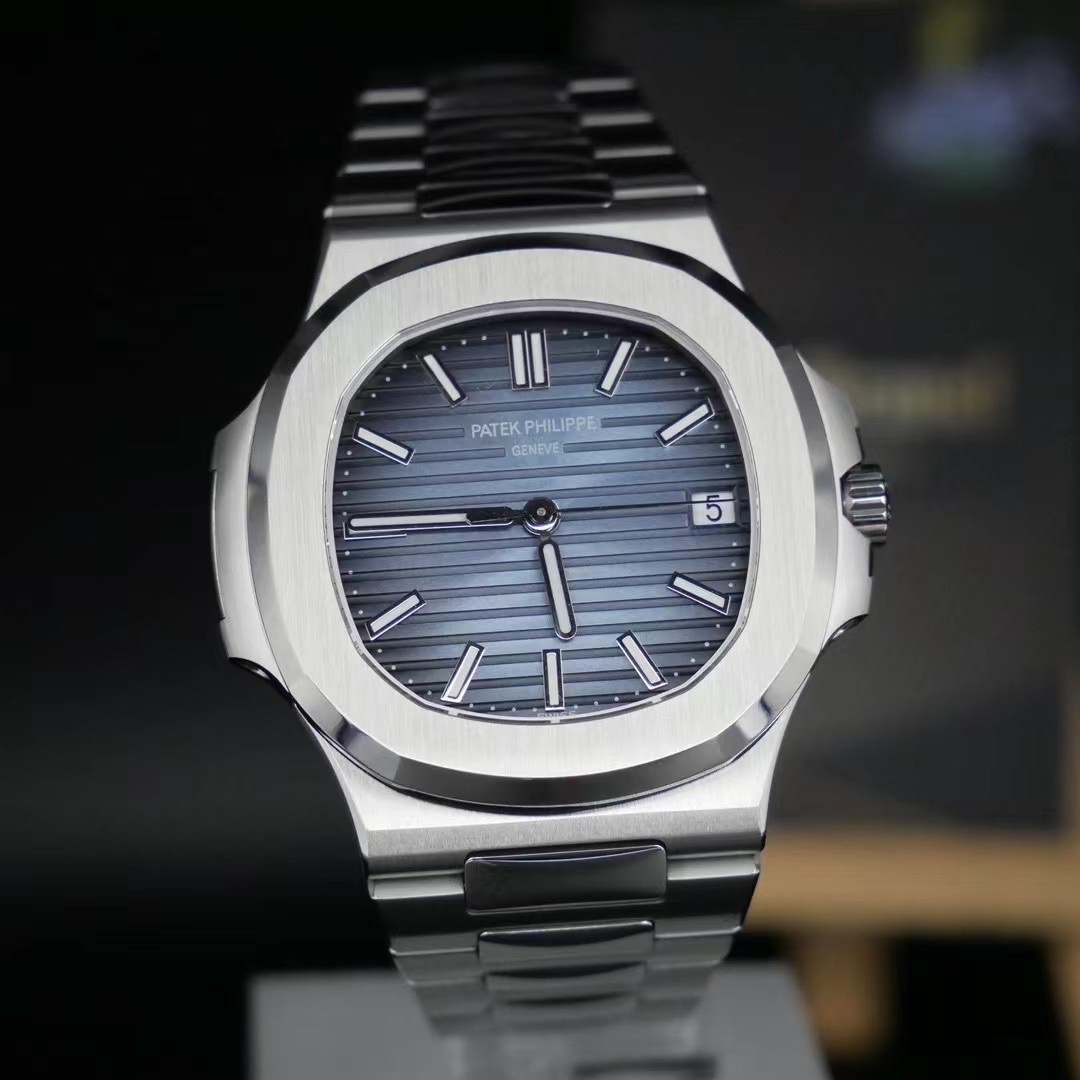 Patek Philippe 百达翡丽 PP表Nautilus 鹦鹉螺 5711/1A-010