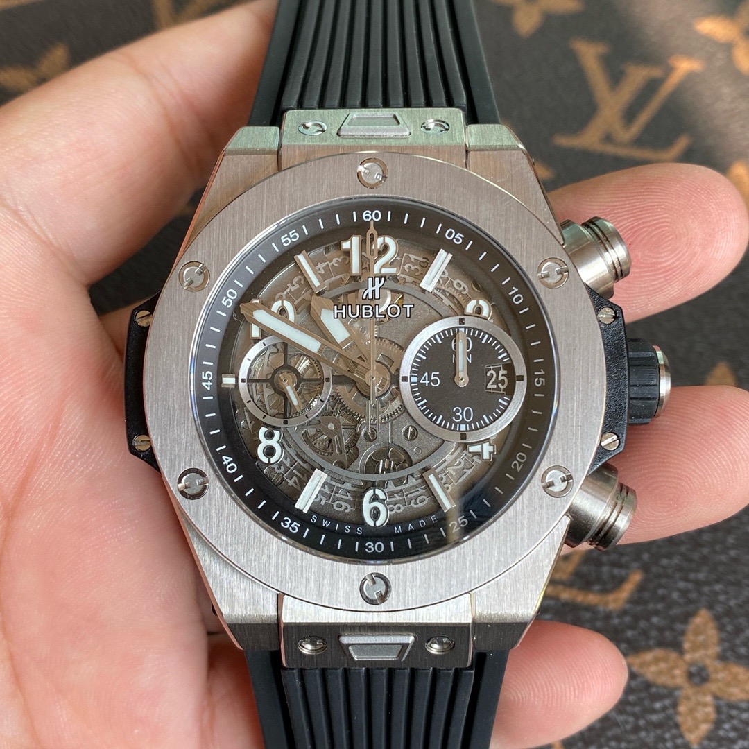 Hublot 宇舶  BIG BANG系列 