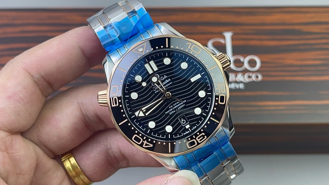 OMEGA欧米茄 海马系列