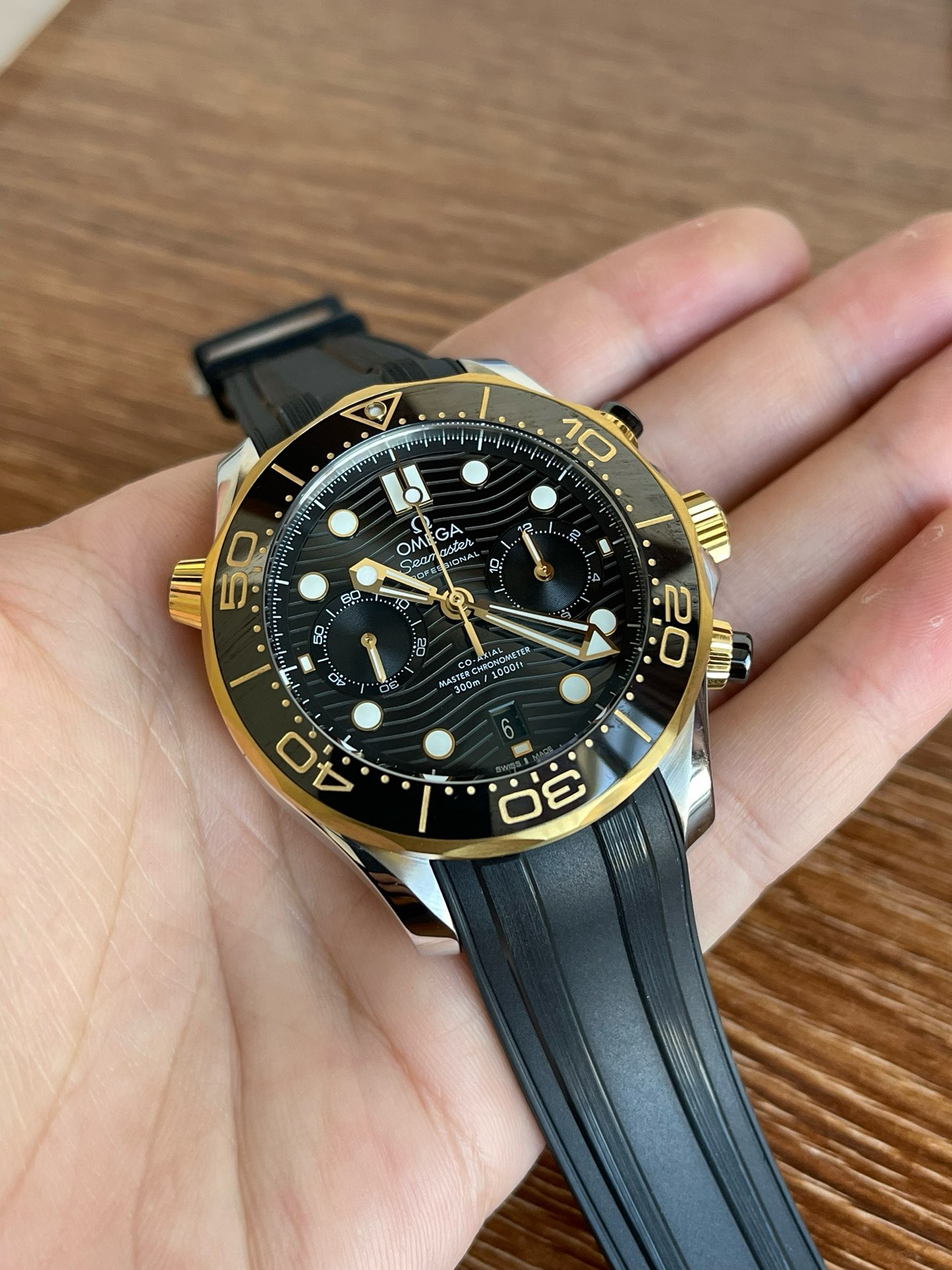 OMEGA欧米茄 海马系列