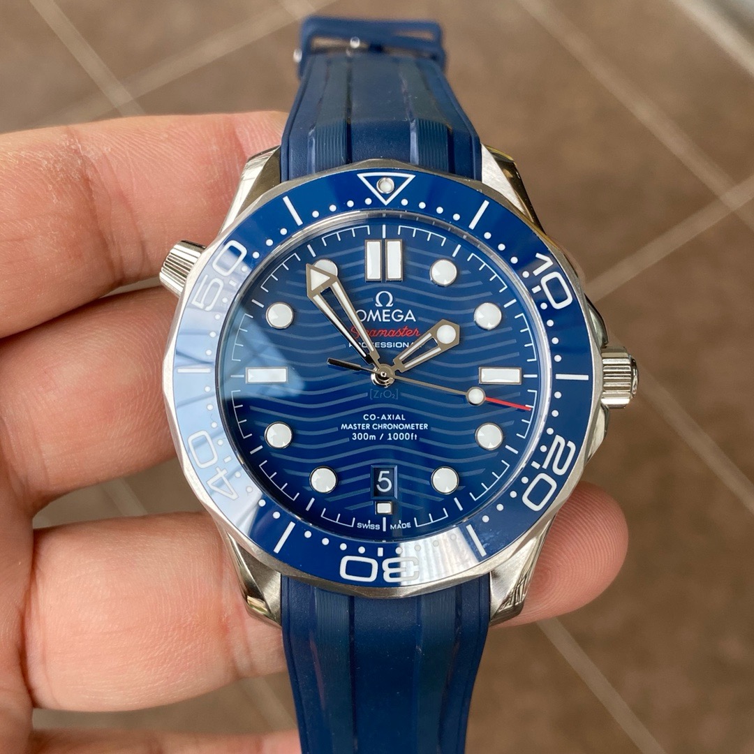 OMEGA欧米茄 海马系列