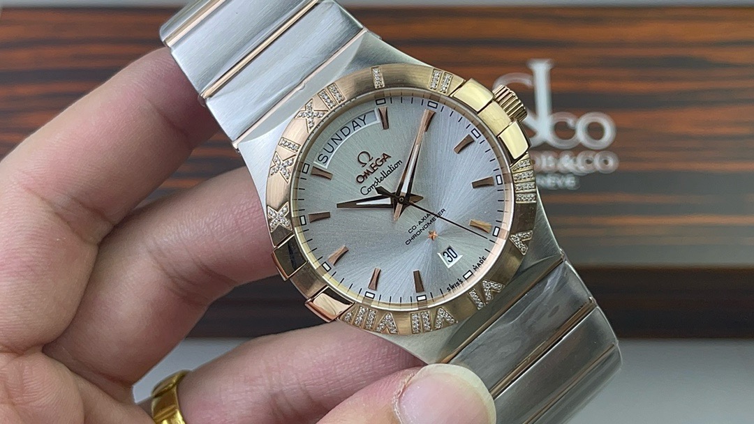 OMEGA欧米茄 星座