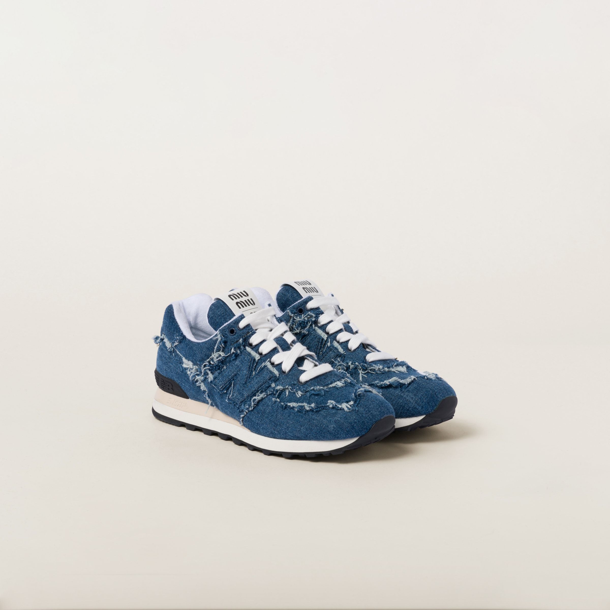 限定 **New Balance x miumiu** デニムスニーカー NB 574