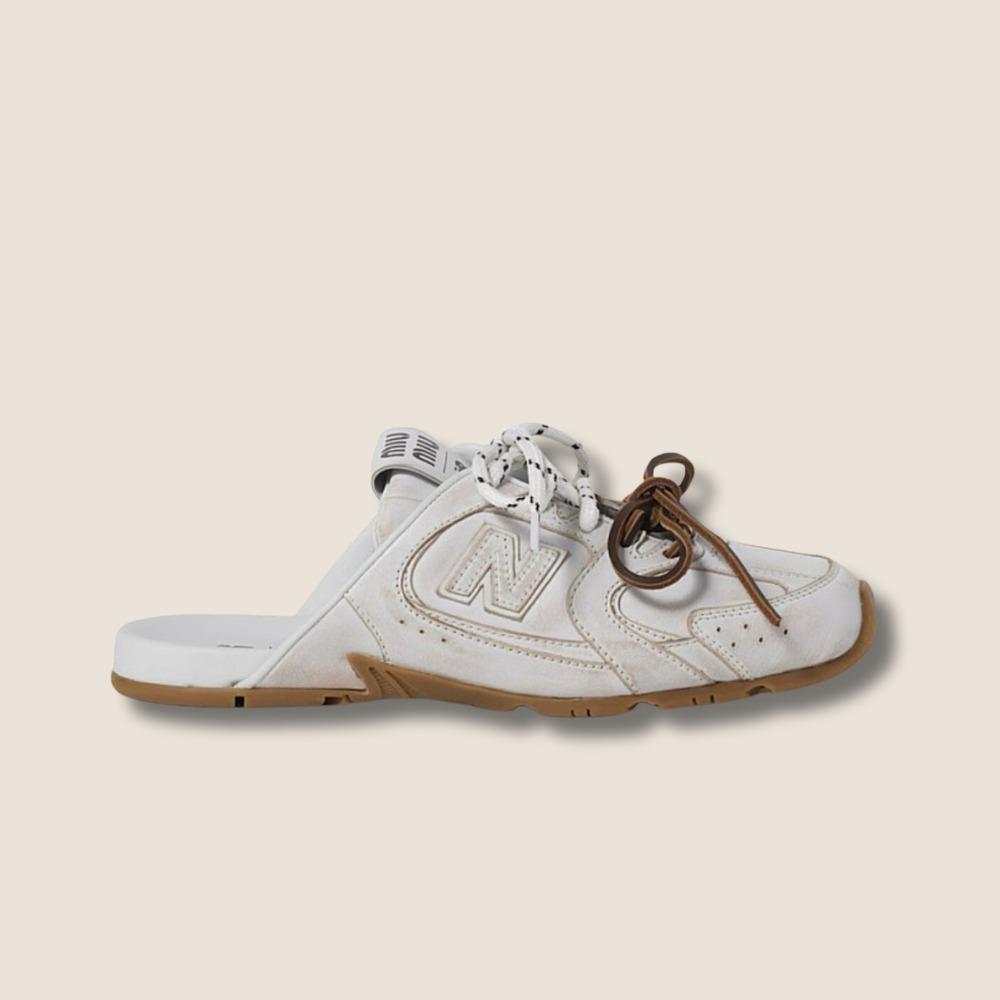 《注目のコラボ！》【miumiu】× New Balance ミュール