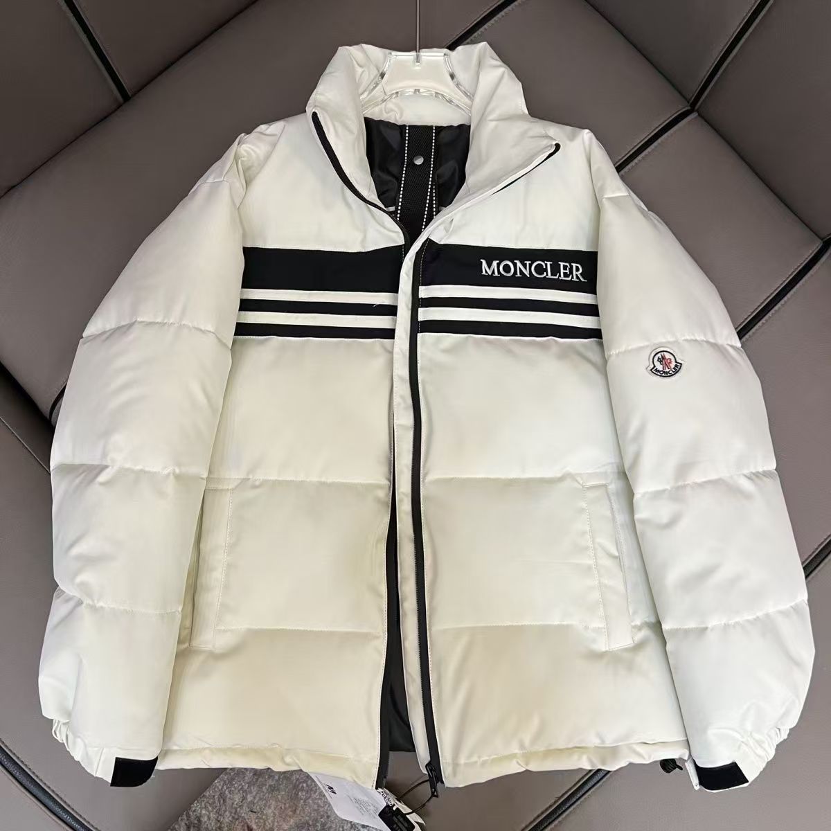 【Moncler公式 旗艦店】） ダウンジャケット大特価開催