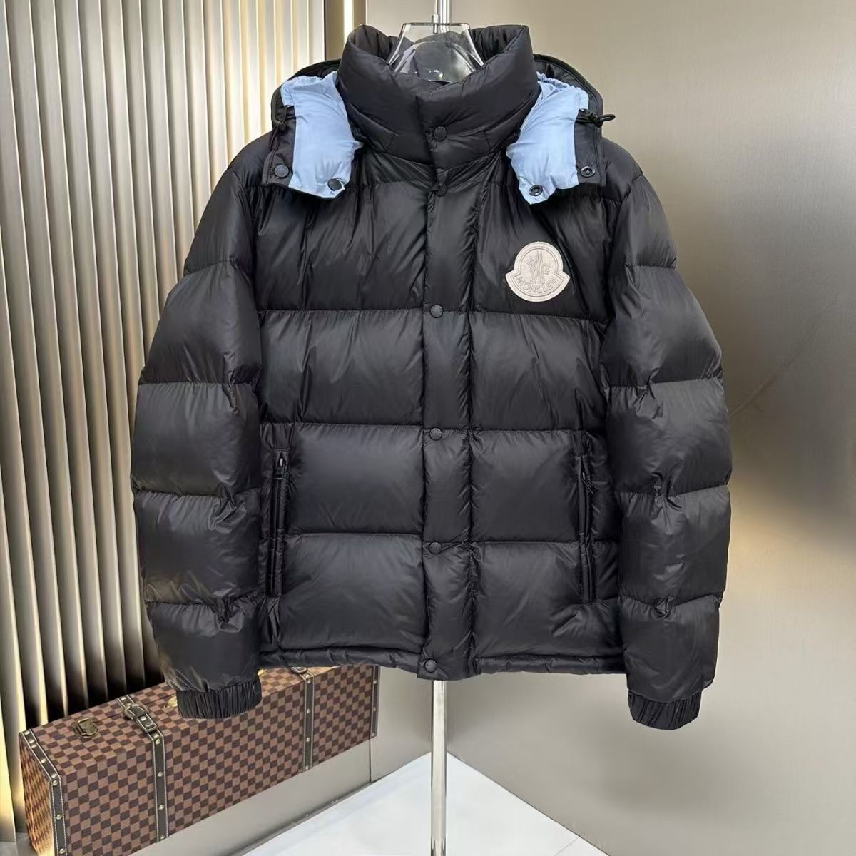 【Moncler公式 旗艦店】 ダウンジャケット大特価開催