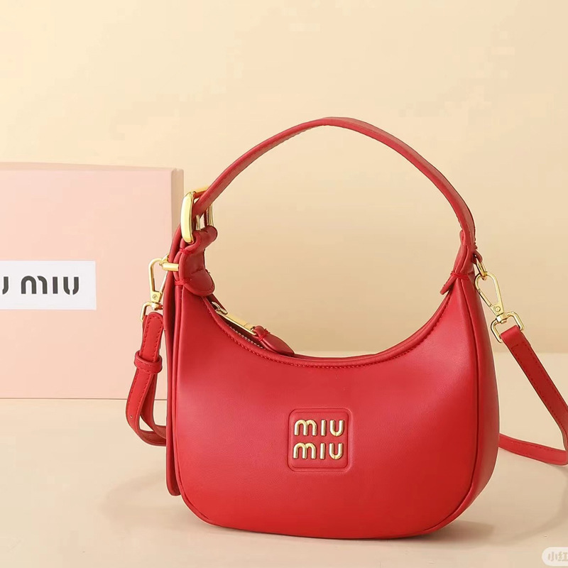 MIUMIU/ミュウミュウ レザー ホーボーバッグ