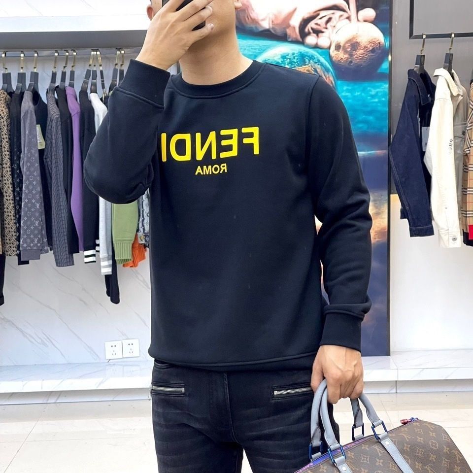 FENDI  パーカー フェンディ プレントおしゃれ カジュアル 丸首 通勤 通学 男女兼用