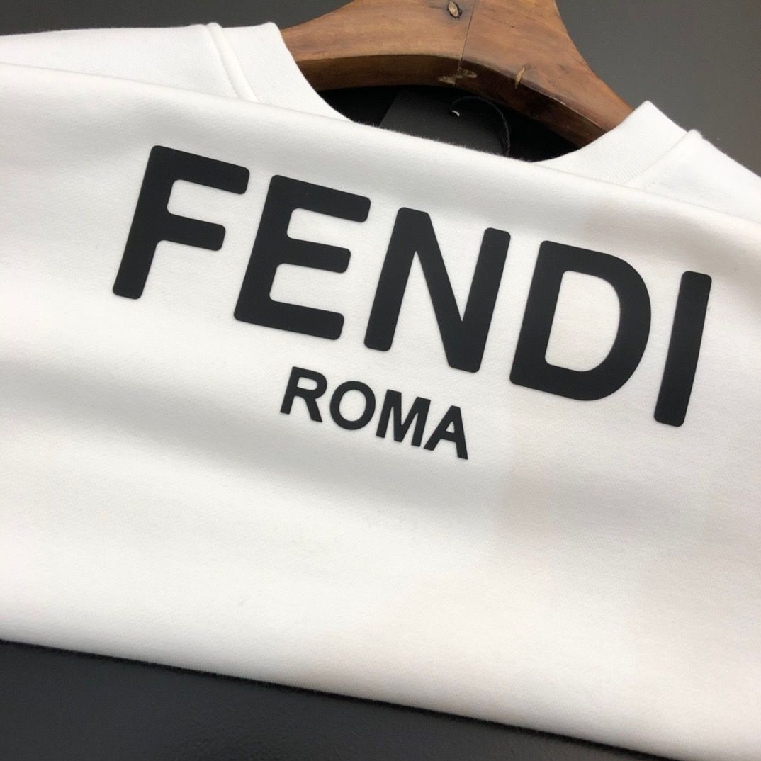 FENDI  パーカー フェンディ プレントおしゃれ カジュアル 丸首 通勤 通学 男女兼用