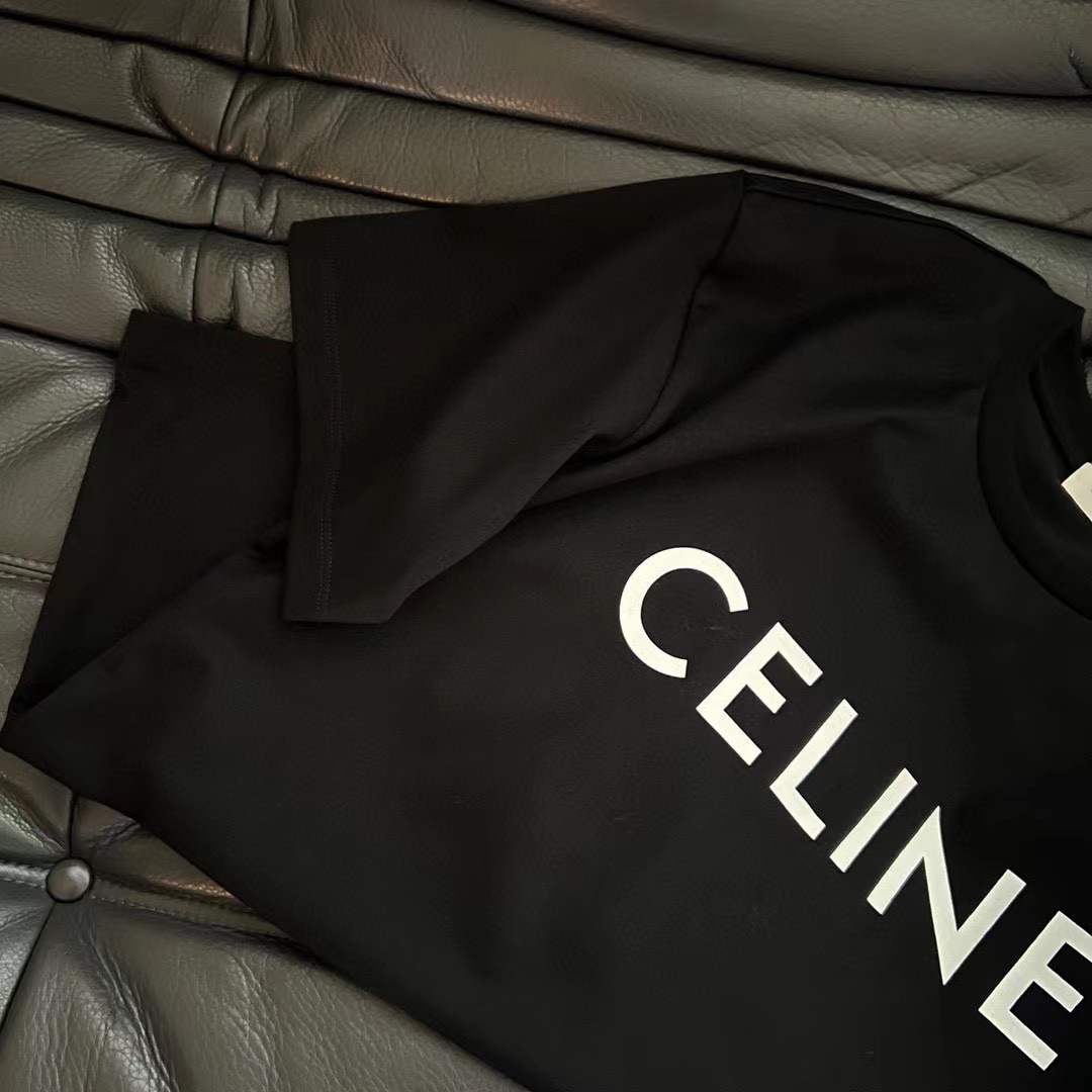 CELINE 2025年春夏新作 クラシックロゴ レタープリント 半袖Tシャツ 【男女兼用】