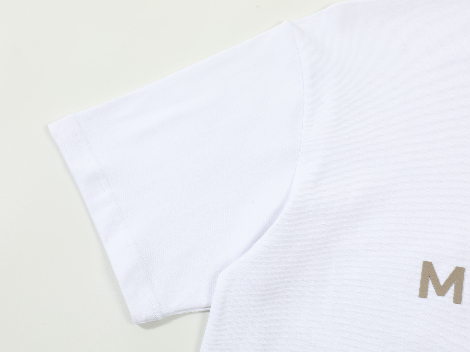 【Moncler】2025年新作 モンクレール メンズ 半袖 ラウンドネック 刺繍Tシャツ MC009