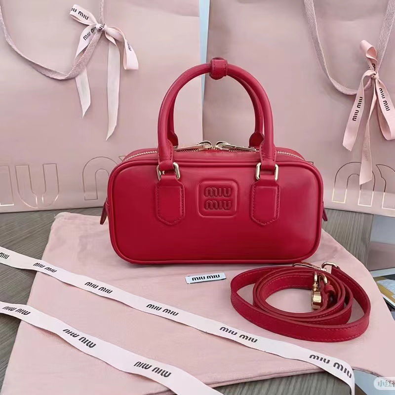 【入手困難/大人気】☆MIUMIU★ミュウミュウ アルカディ ハンドバッグ