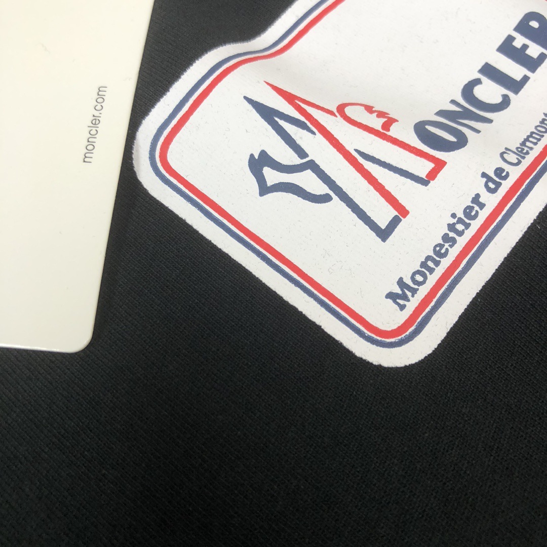 【Moncler】2025年新作 モンクレール メンズ 半袖 ラウンドネック 刺繍Tシャツ MC007