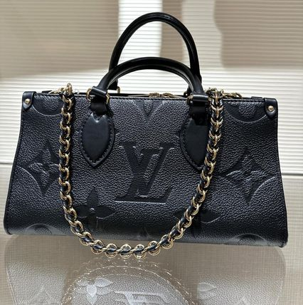  LOUIS VUITTONルイヴィトン オンザゴー EW トートバッグ ハンドバッグ ショルダー 横型スタイル ブラック ホワイト ピンク