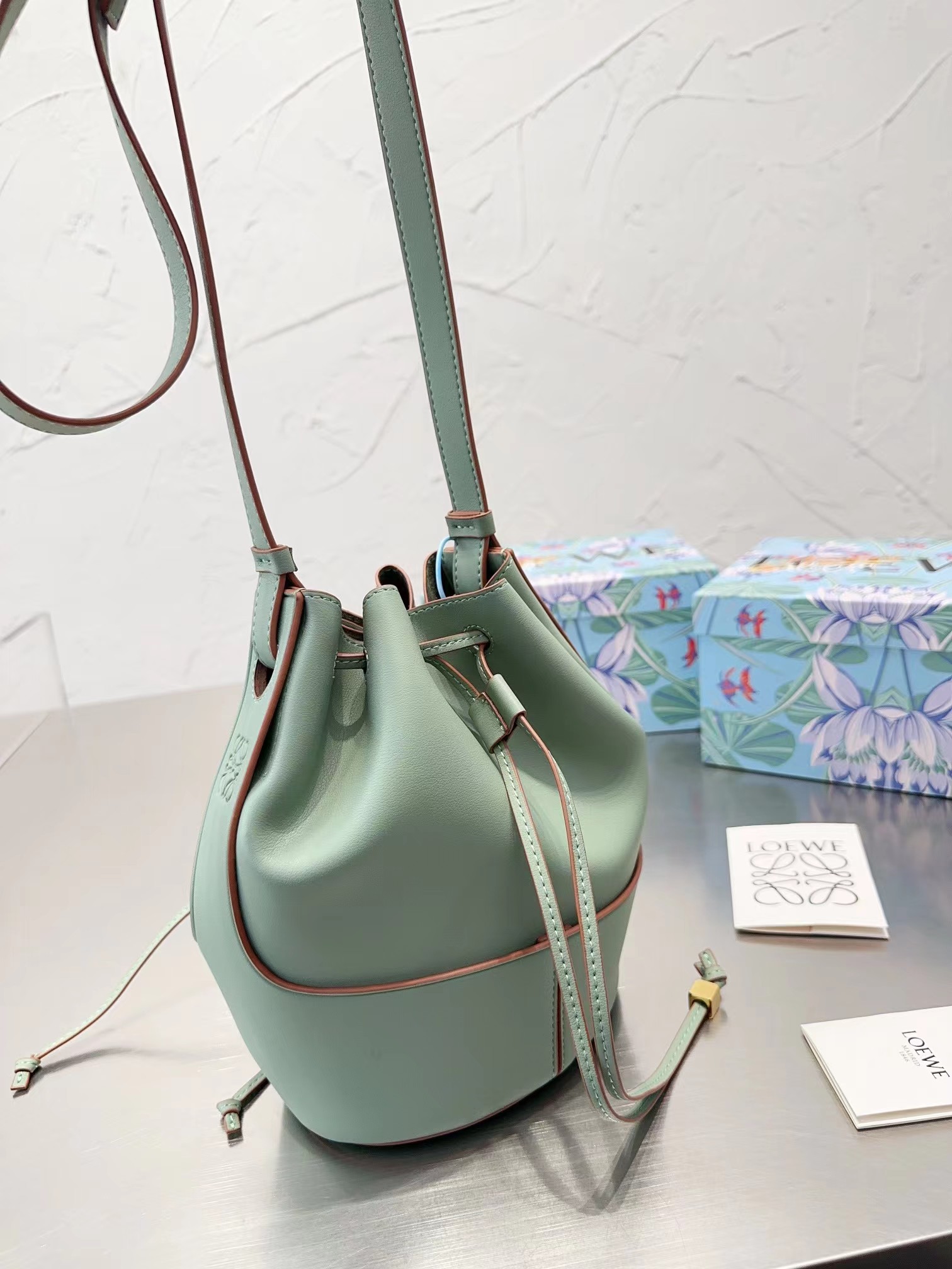 【LOEWE】ロエベ スティッチング バケット バッグ-高島屋オンラインストア - 公式