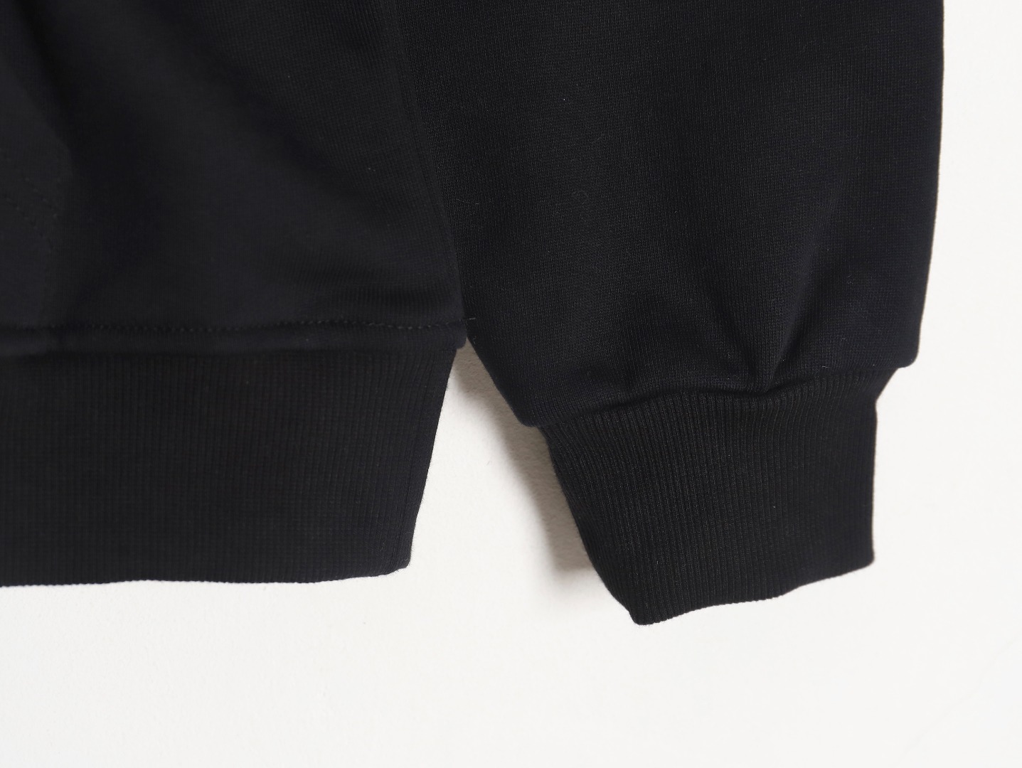 【 LOEWE旗艦店】ロエベ-ご好評に付き再入荷！！