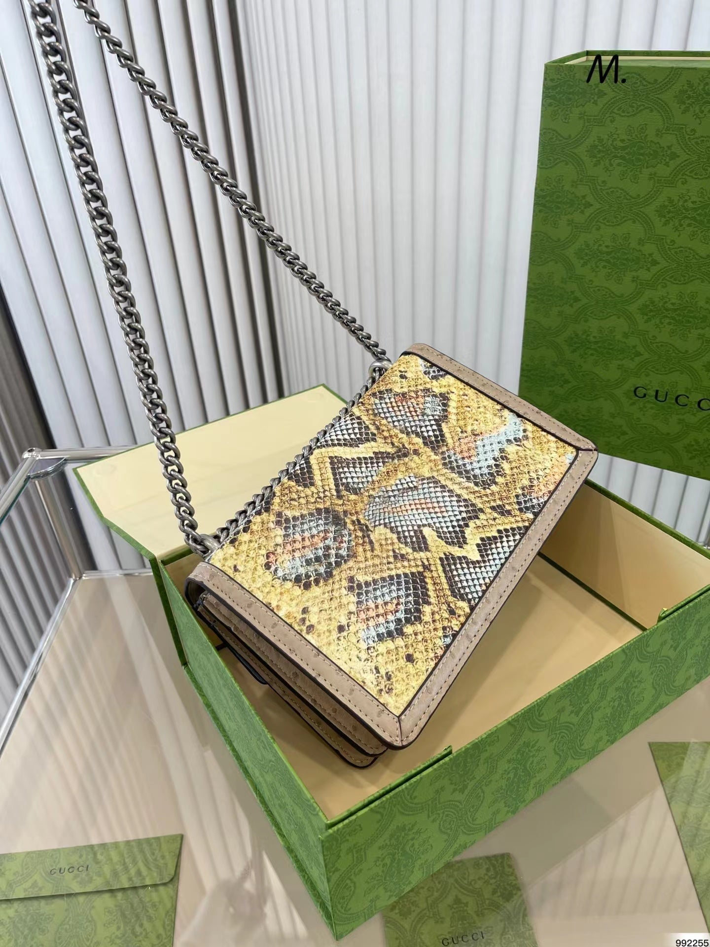 【GUCCI】グッチ 〔ディオニュソス〕レザー ショルダーバッグ