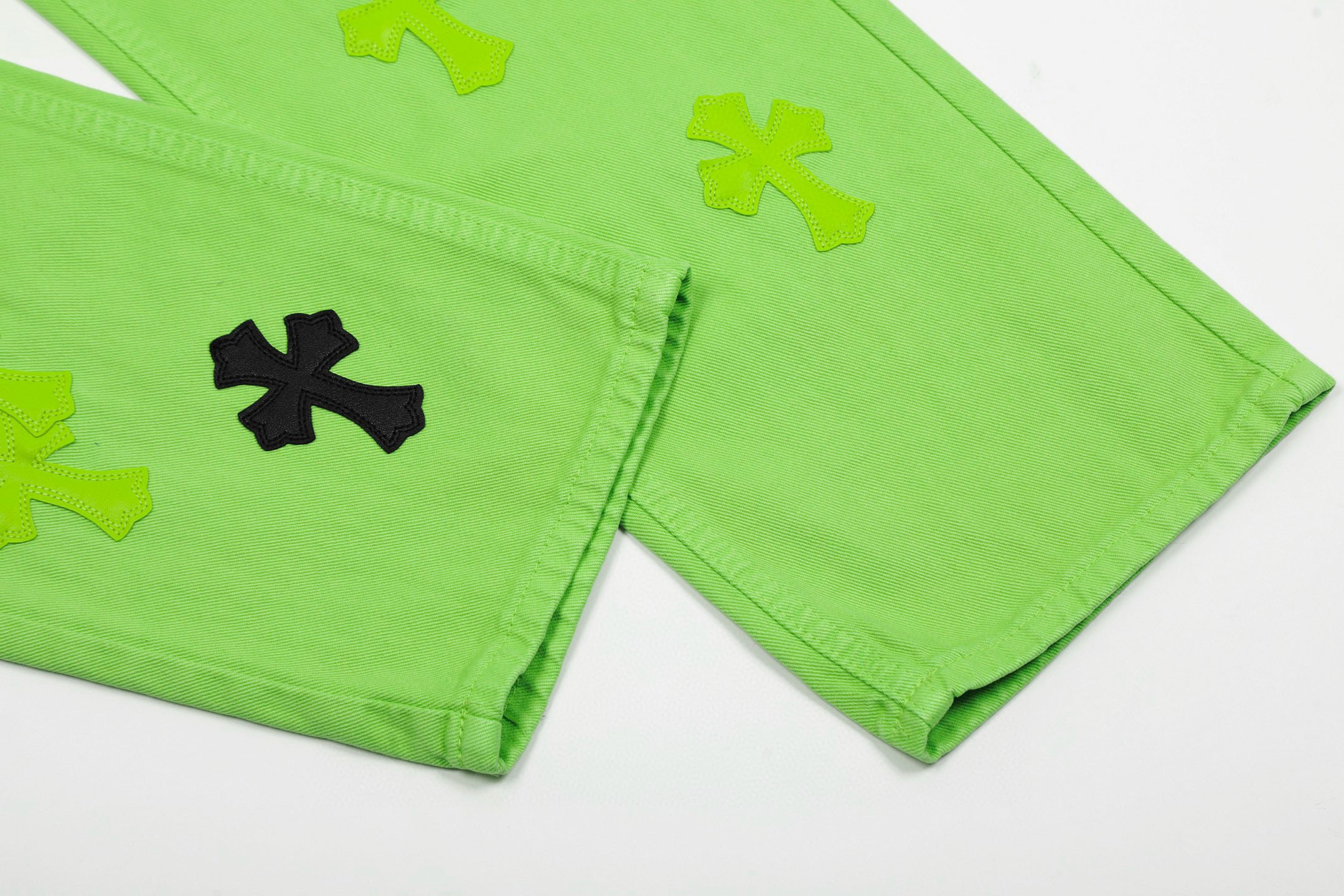 【Chrome Hearts】クロムハーツ 限定版 グリーンカウジーンズ