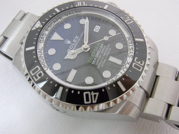 ROLEX ロレックス プロフェッショナル ウォッチ ディープシー オイスター 44 mm オイスタースチール 126660-0002