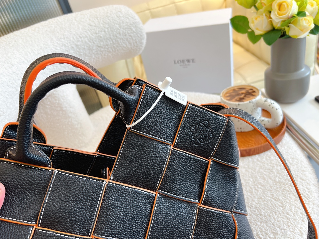 【LOEWE】ロエベ かごバッグ レザー ベジタブル バスケット-高島屋オンラインストア - 公式