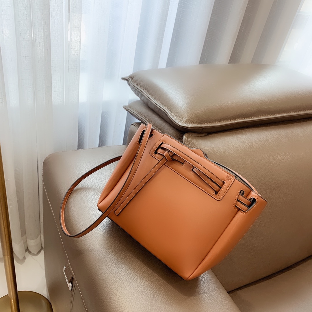 【LOEWE】ロエベ 新作トートバッグ-高島屋オンラインストア - 公式