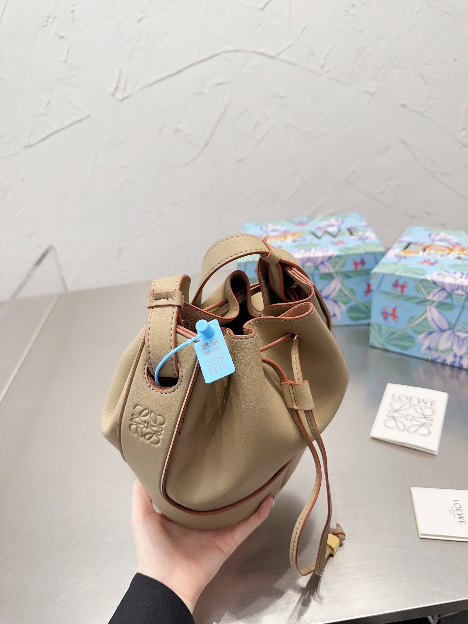 【LOEWE】ロエベ スティッチング バケット バッグ-高島屋オンラインストア - 公式