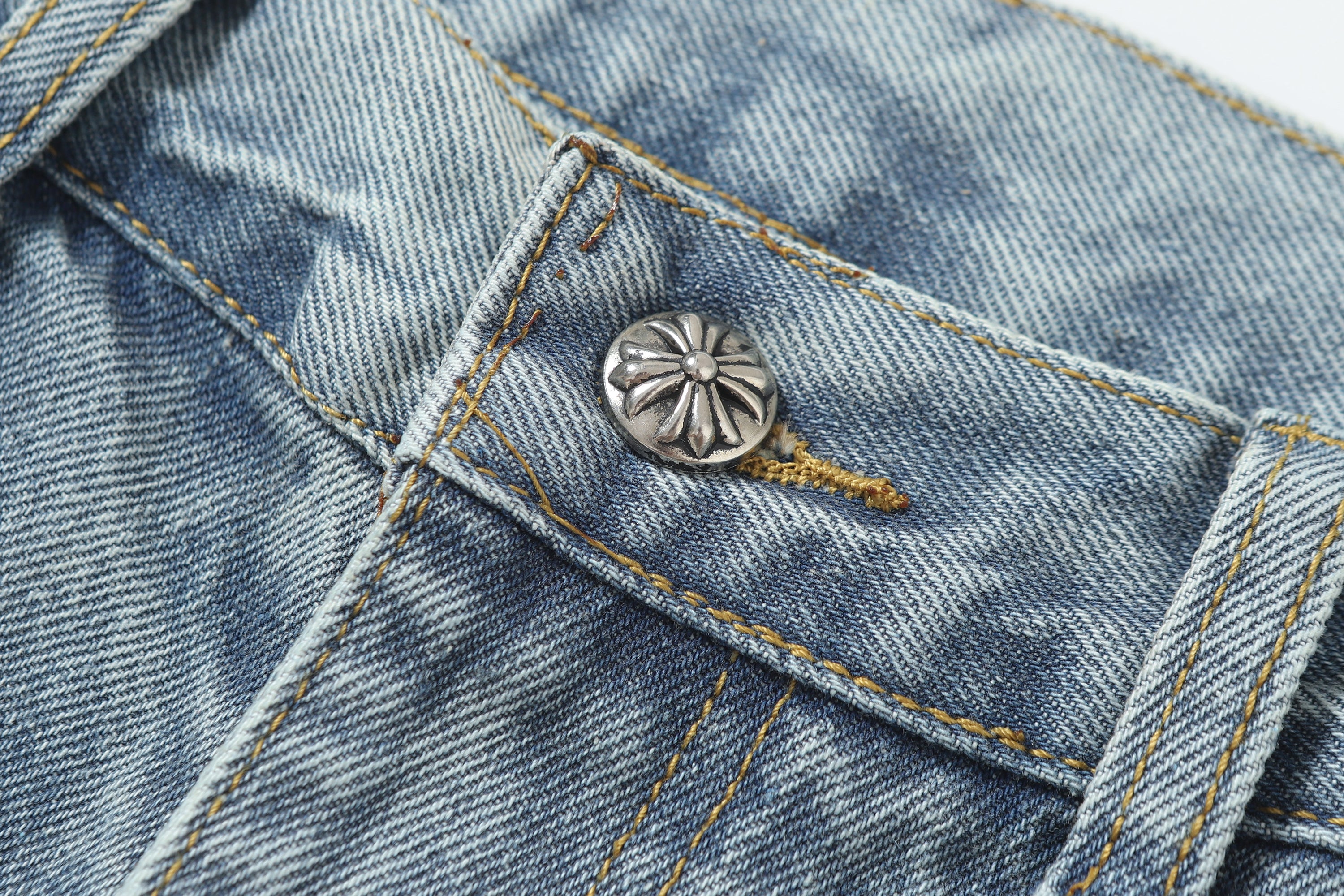 【Chrome Hearts】クロムハーツ ヴィンテージクロスパッチワーク ウォッシュドカーペンターデニムショートパンツ 201