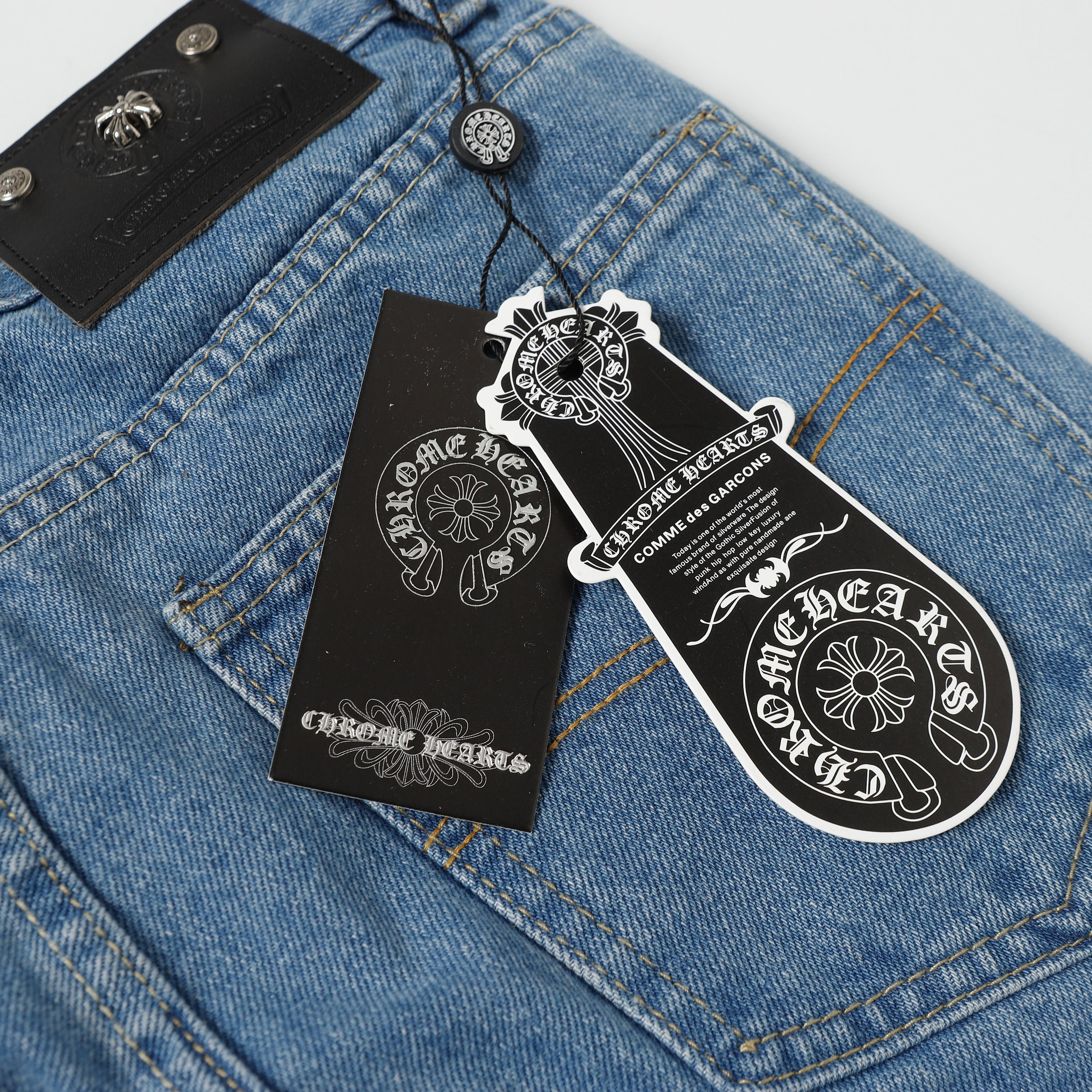 【Chrome Hearts】クロムハーツ リーバイス 505 ブラッククロスパッチジーンズ