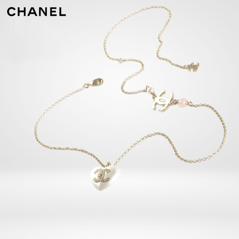 CHANEL シャネル ハートパールネックレス　ホワイト
