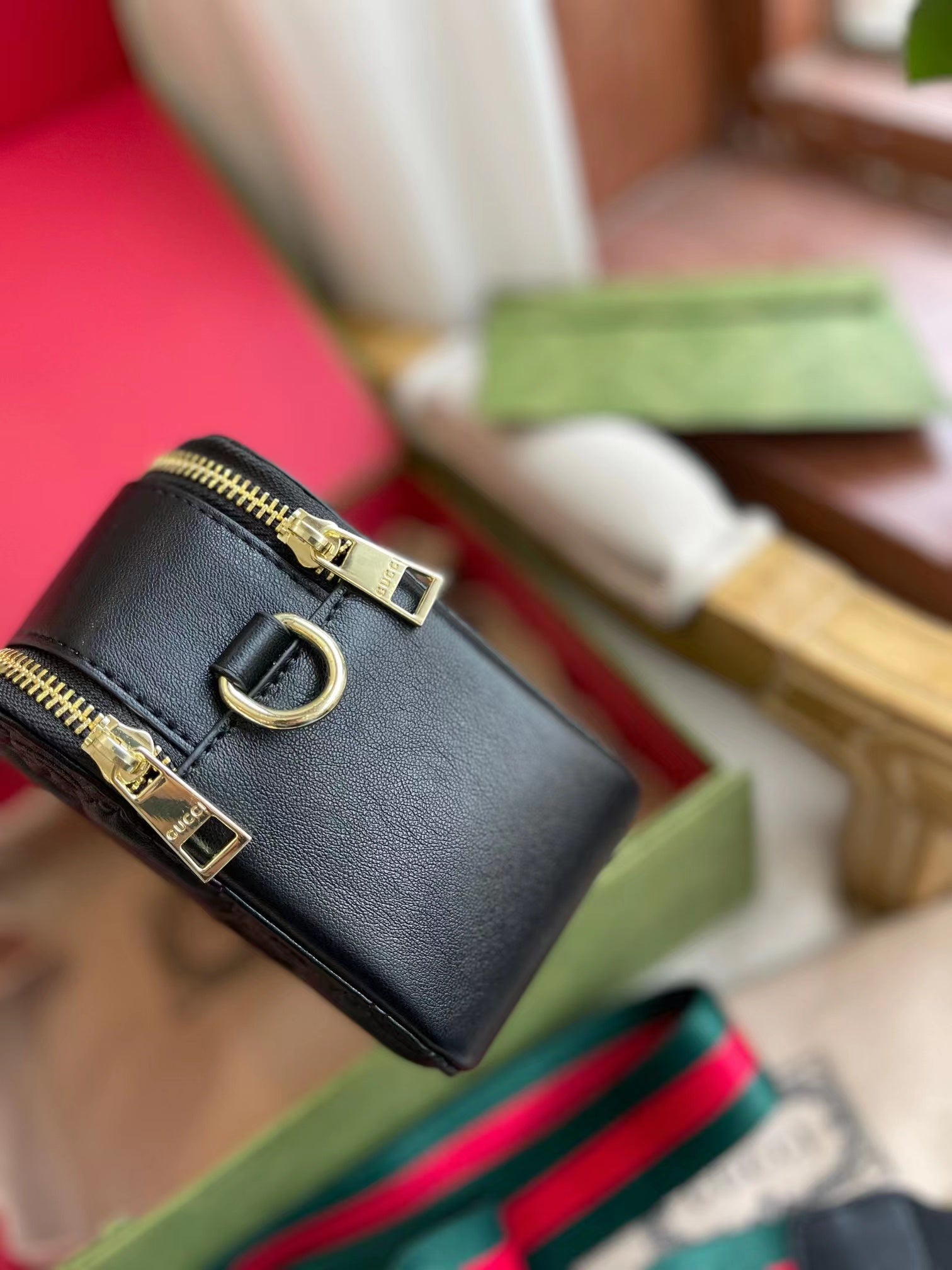 Gucci(グッチ) カメラバッグ メッセンジャーバッグ