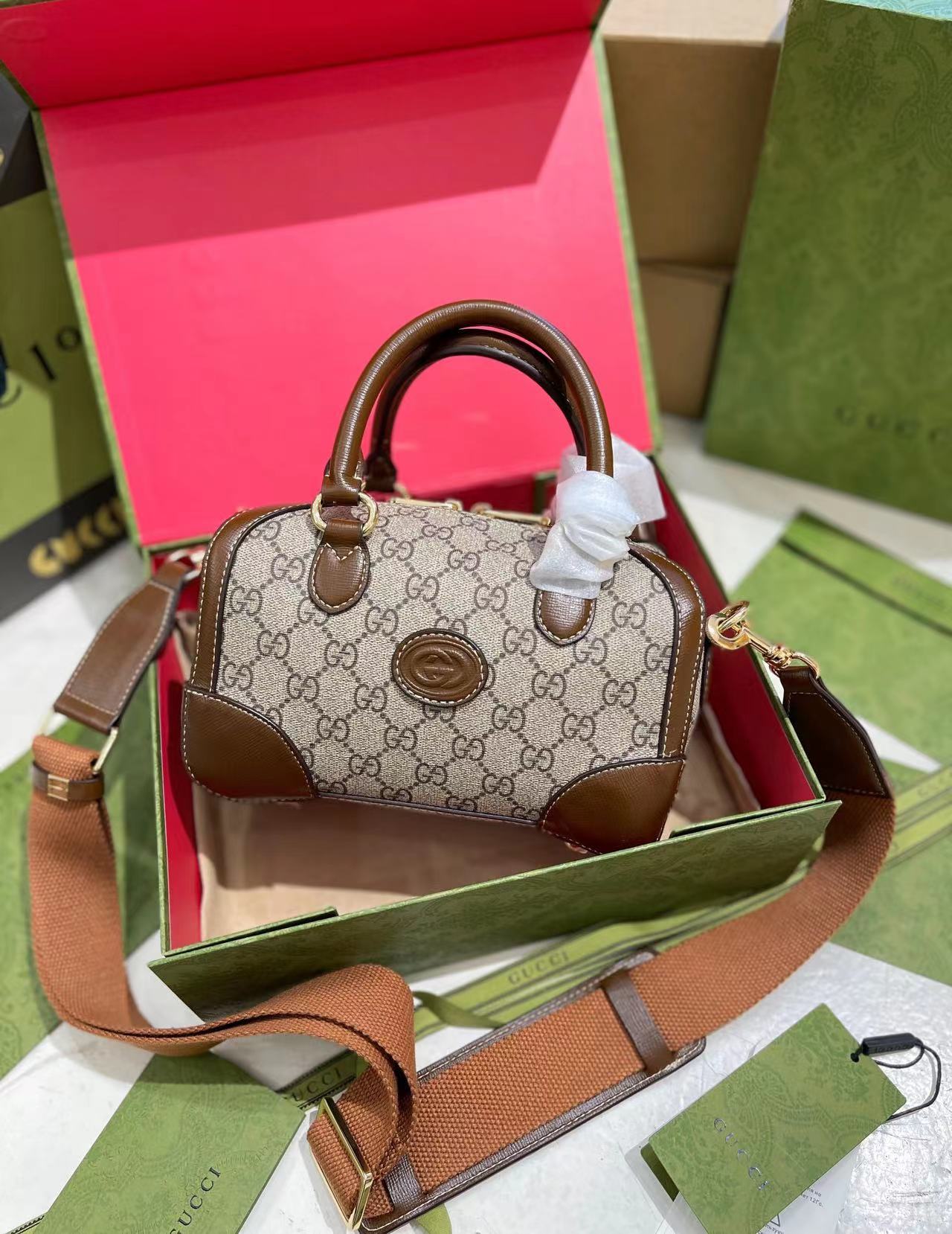 👜【GUCCI】グッチ ボストンバッグ 古典的なパターン