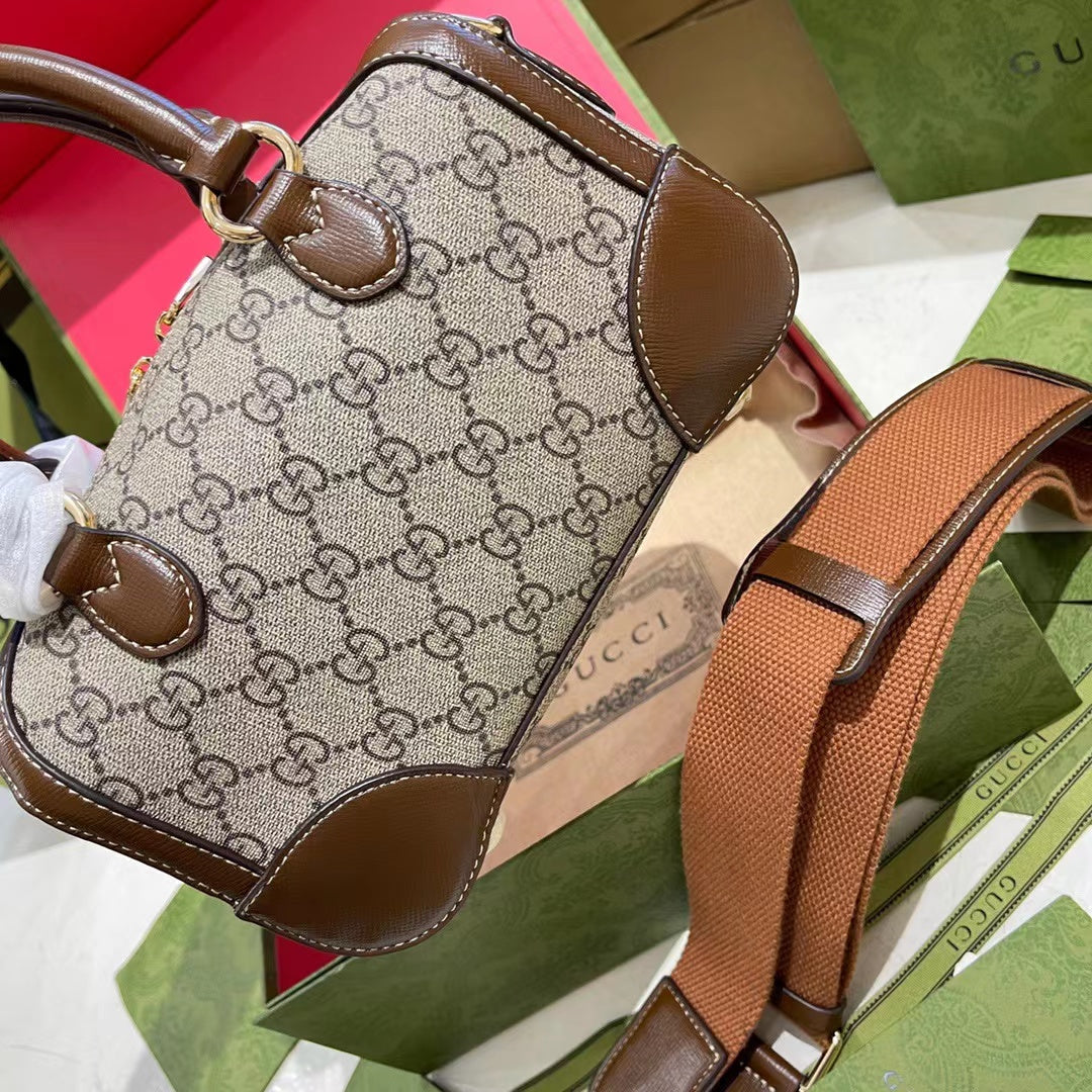 👜【GUCCI】グッチ ボストンバッグ 古典的なパターン