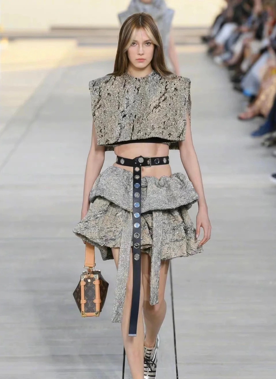 【LOUIS VUITTON】ルイヴィトンのモノグラムサイドトランクMM