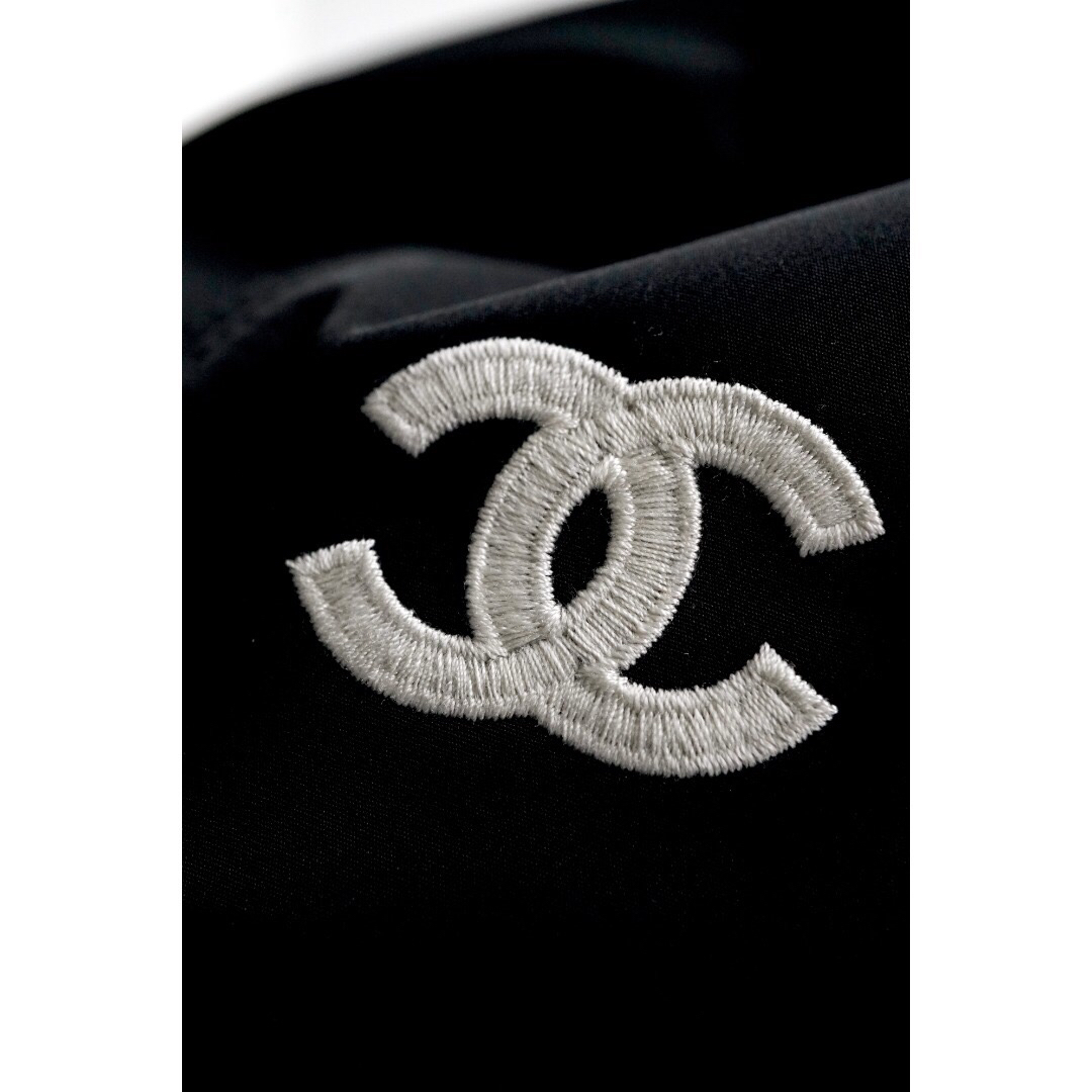 シャネル（Chanel）クラシック ダブルCロゴ ブラック ベースボールキャップ