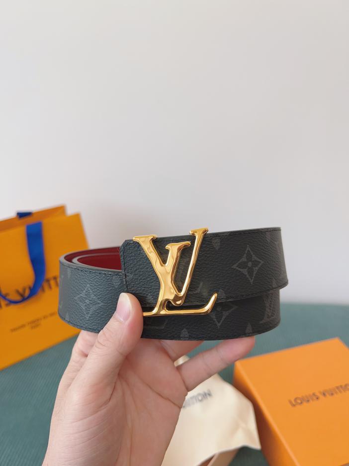 LOUIS VUITTON/ルイ・ヴィトン 4.0cm幅 クラシックベルト· ギフトにもご自身用にも最適です