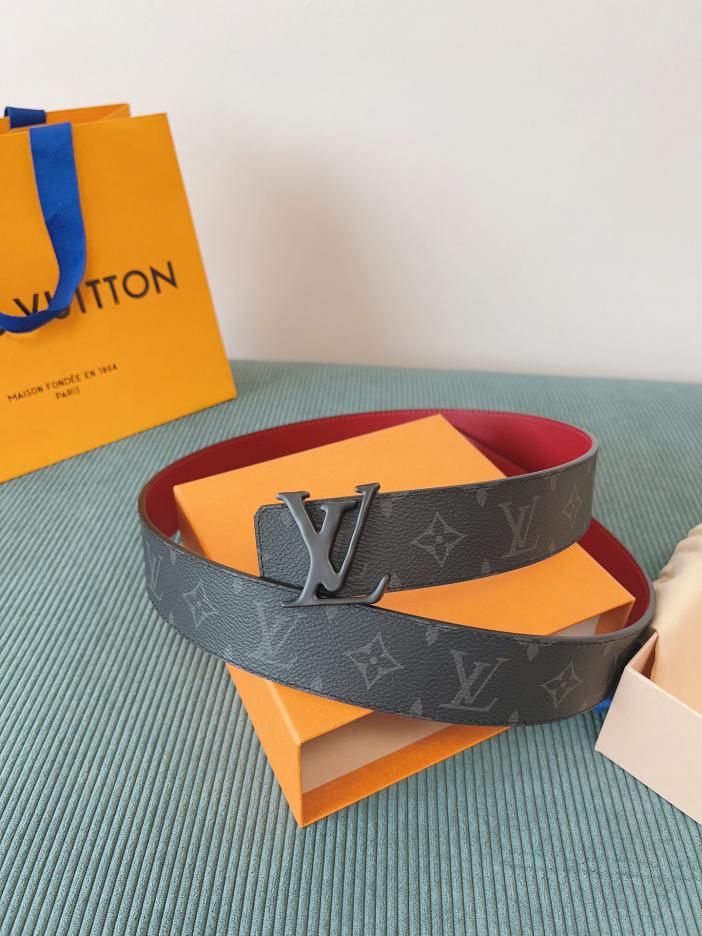 LOUIS VUITTON/ルイ・ヴィトン 4.0cm幅 クラシックベルト· ギフトにもご自身用にも最適です